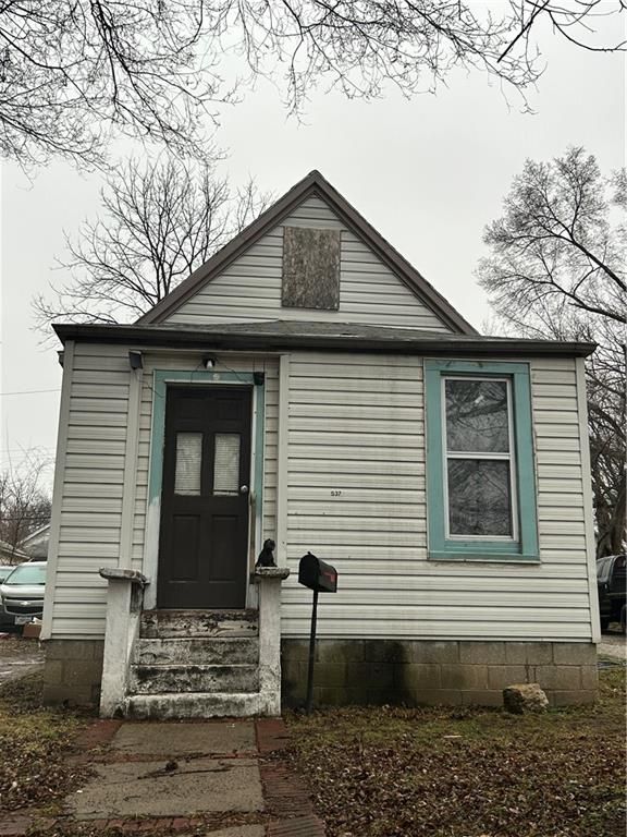 537 S CEDAR Avenue, Independence, MO 64053
