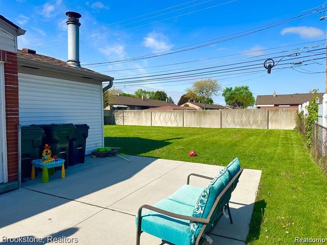 41371 HAMILTON Drive, Sterling Heights, MI 48313