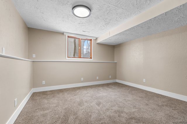 11738 Southgate Road, Roscoe, IL 61073