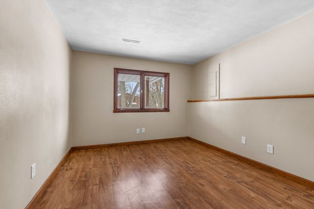 11738 Southgate Road, Roscoe, IL 61073