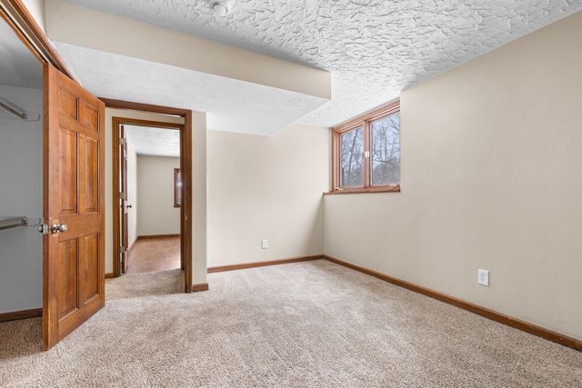 11738 Southgate Road, Roscoe, IL 61073