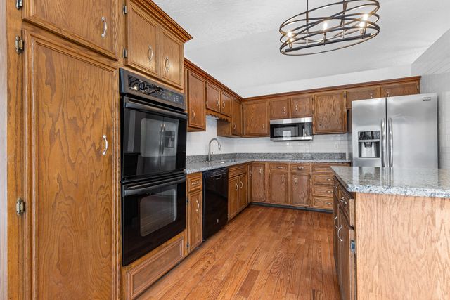 11738 Southgate Road, Roscoe, IL 61073