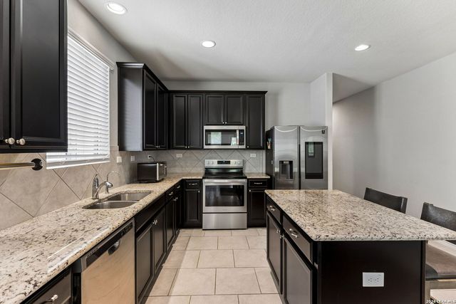 322 Kotara, San Antonio, TX 78260