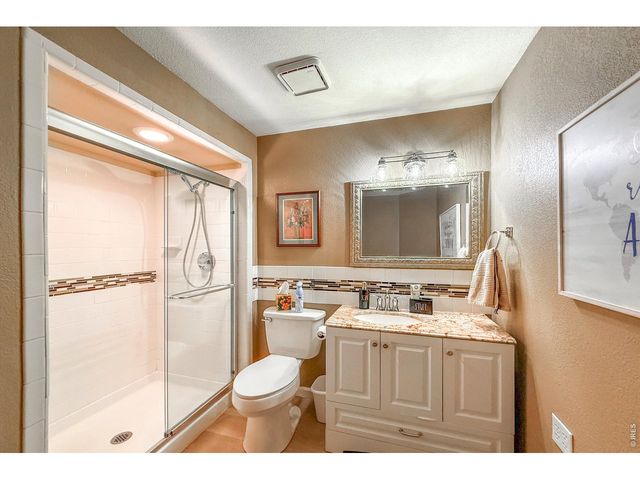 1204 Twin Peaks Cir, Longmont, CO 80503