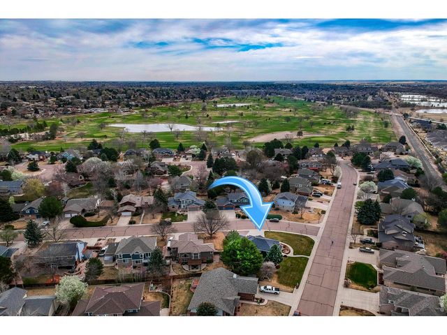 1204 Twin Peaks Cir, Longmont, CO 80503