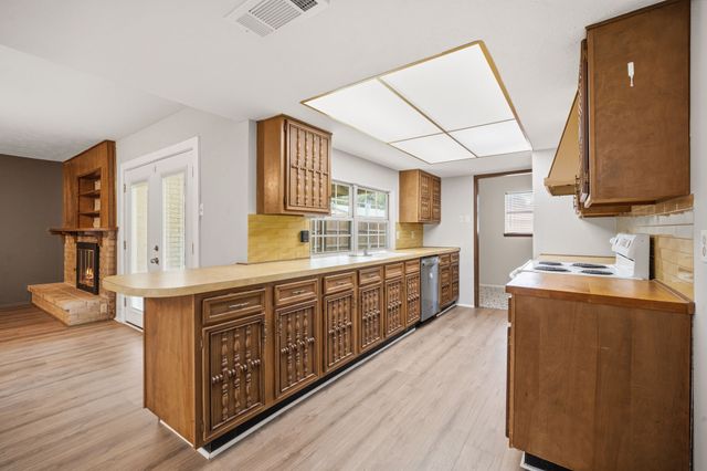 10828 Villa Haven Drive, Dallas, TX 75238