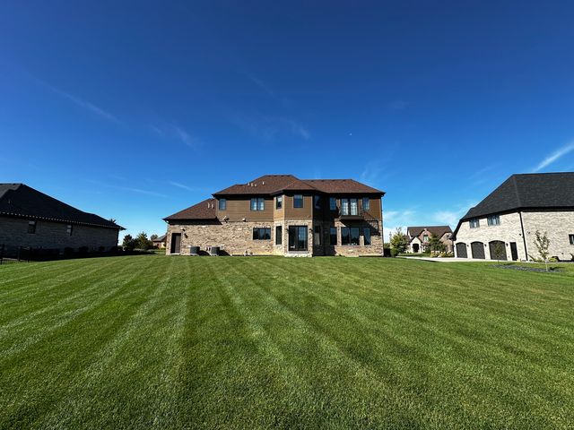 23241 Sunburst Point, Frankfort, IL 60423