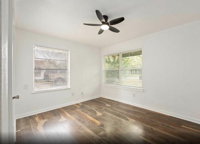6043 Lyndhurst Drive, Houston, TX 77033