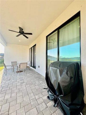 2512 NW 4th ST, Cape Coral, FL 33993