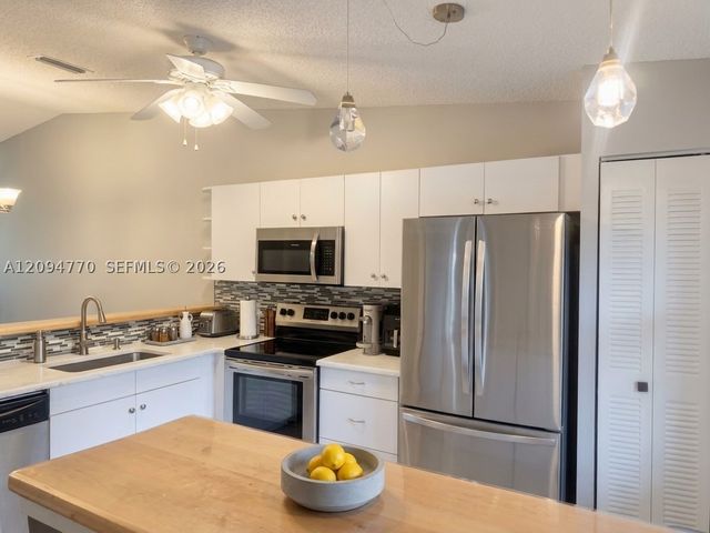 18952 NW Argosy Dr C, Boca Raton, FL 33496