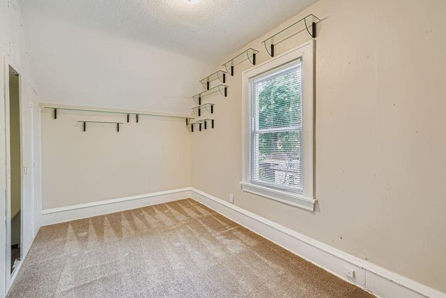 3835 Vincent Avenue N, Minneapolis, MN 55412