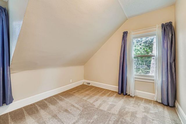 3835 Vincent Avenue N, Minneapolis, MN 55412