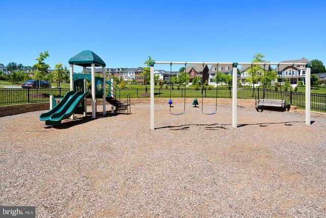 13212 MOONLIGHT TRAIL DR, Silver Spring, MD 20906