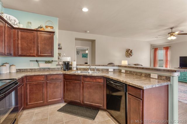 2805 W Glendale Street, Broken Arrow, OK 74011