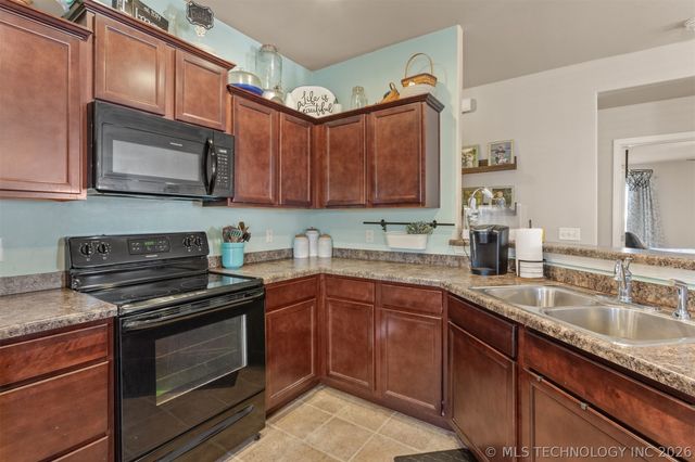 2805 W Glendale Street, Broken Arrow, OK 74011