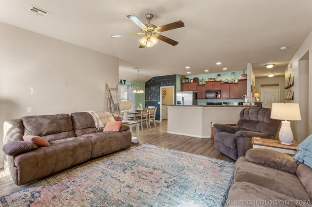 2805 W Glendale Street, Broken Arrow, OK 74011