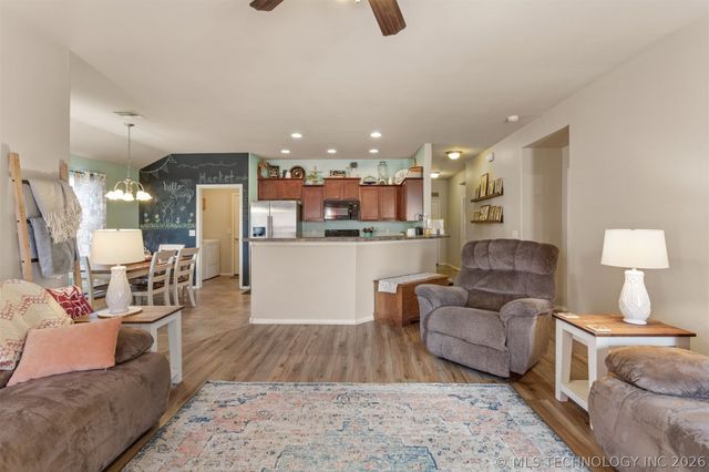 2805 W Glendale Street, Broken Arrow, OK 74011