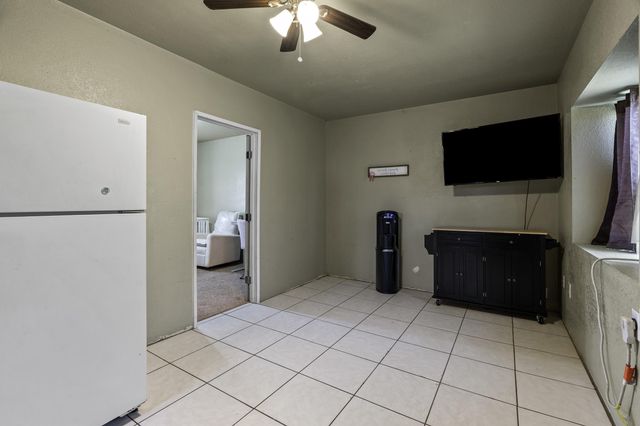 85 Rd 136, Delano, CA 93215