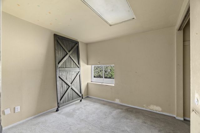 85 Rd 136, Delano, CA 93215