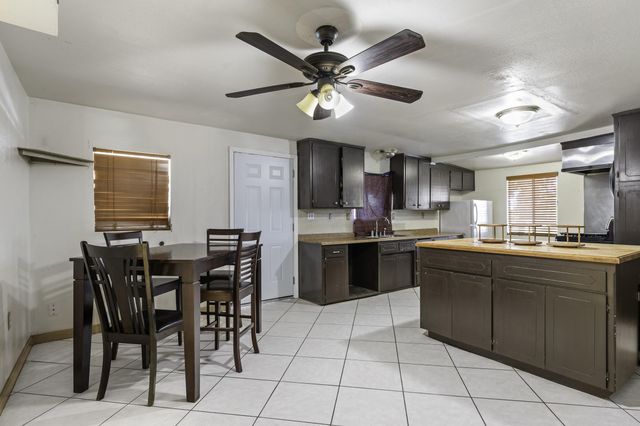 85 Rd 136, Delano, CA 93215