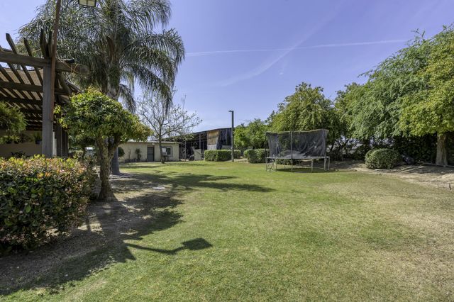 85 Rd 136, Delano, CA 93215