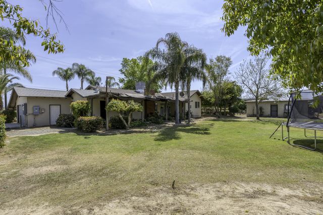 85 Rd 136, Delano, CA 93215