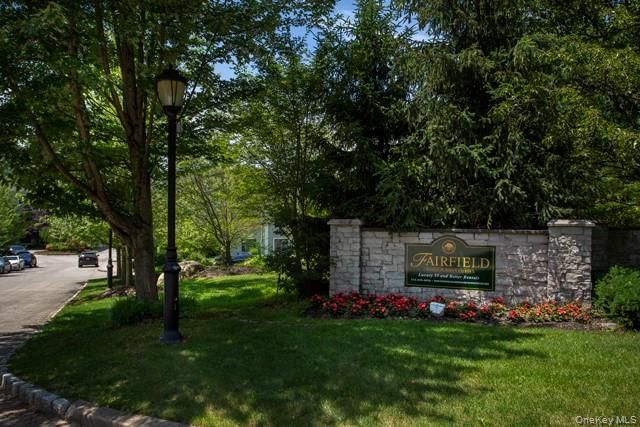 61 Bryant Avenue 317, Roslyn Harbor, NY 11576