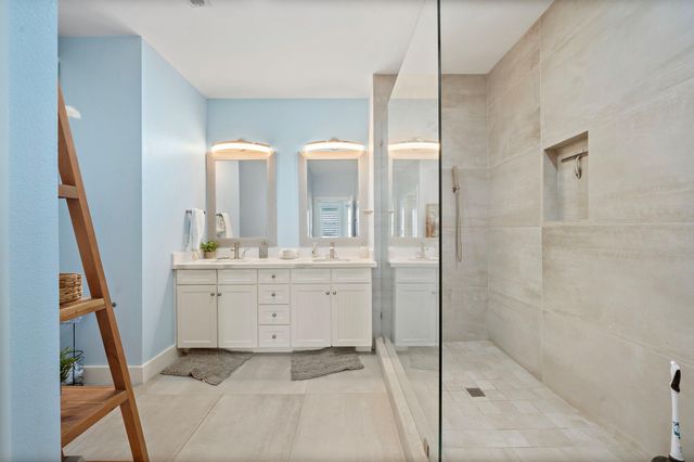 4121 Pointe West Drive 301, Galveston, TX 77554