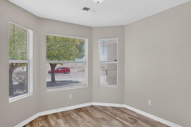141 18th Street SE, Rio Rancho, NM 87124