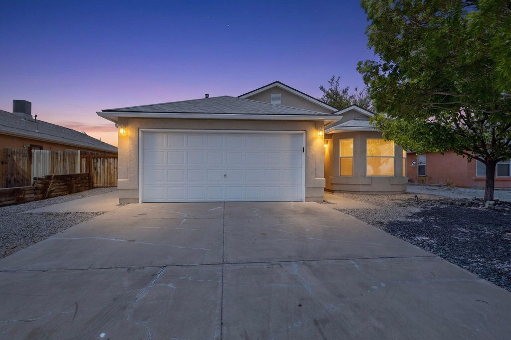 141 18th Street SE, Rio Rancho, NM 87124