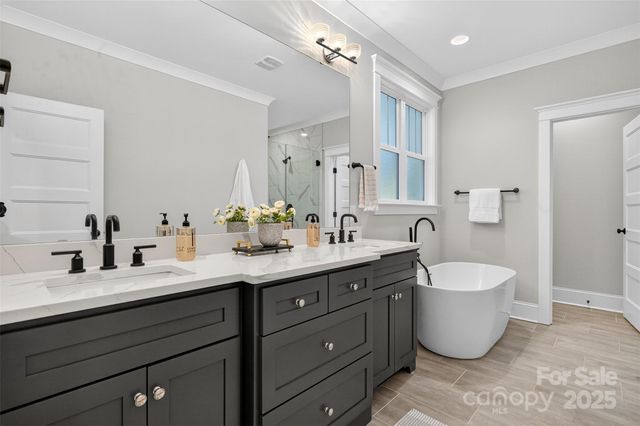 3015 Virginia Avenue, Charlotte, NC 28205