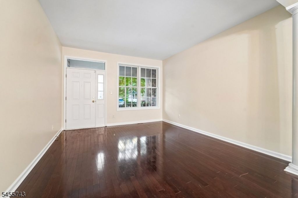 195 Levinberg Ln, Wayne Twp., NJ 07470 — photo 4