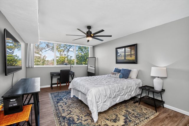 2121 Nicholasville Road 204, Lexington, KY 40503