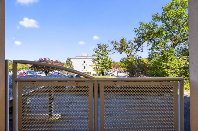 2121 Nicholasville Road 204, Lexington, KY 40503