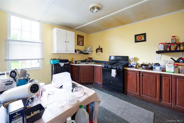 94 South Avenue, Poughkeepsie, NY 12601