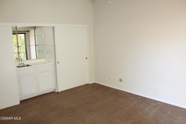 6254 Shoup Avenue, Woodland Hills, CA 91367