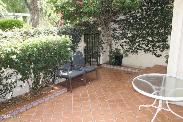6254 Shoup Avenue, Woodland Hills, CA 91367