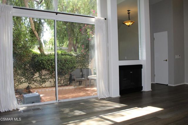 6254 Shoup Avenue, Woodland Hills, CA 91367