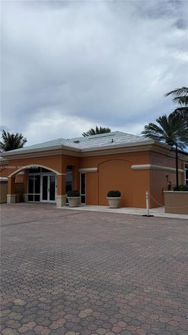 2080 S Ocean Dr 905, Hallandale Beach, FL 33009