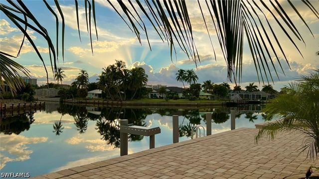 200 Copperfield CT, Marco Island, FL 34145
