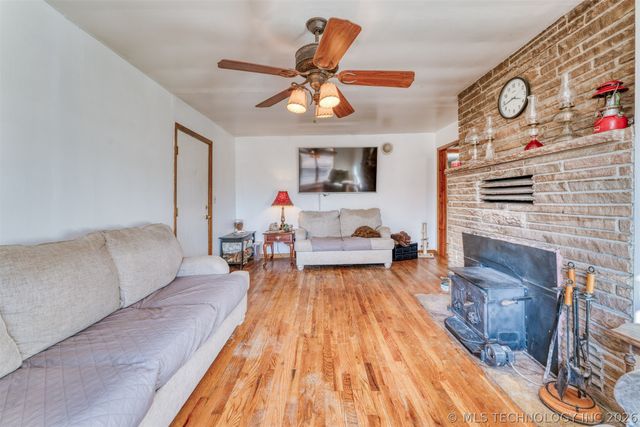 5413 N 105th West Avenue, Sand Springs, OK 74063