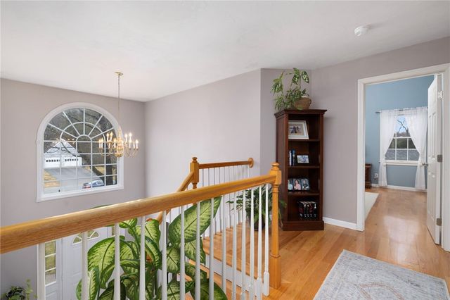 33 Old Meadow Lane, Cumberland, RI 02864