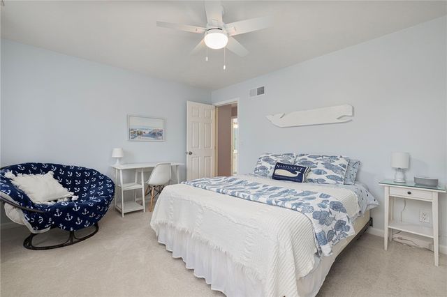 33 Old Meadow Lane, Cumberland, RI 02864