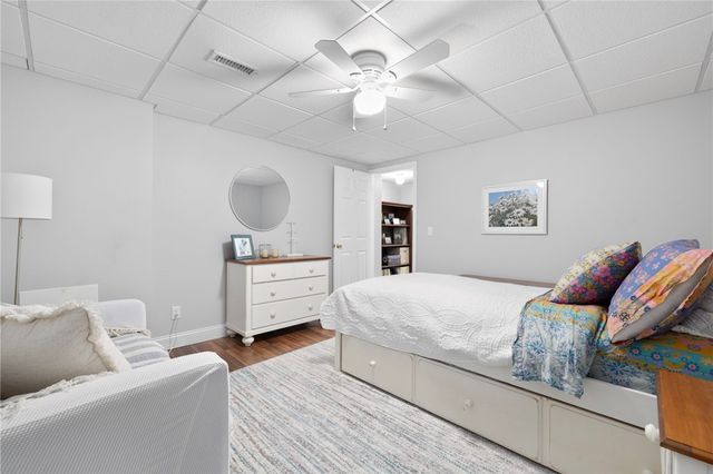 33 Old Meadow Lane, Cumberland, RI 02864