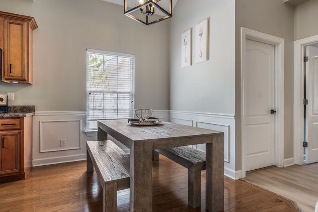 6952 Highway 70 S Apt 124, Nashville, TN 37221