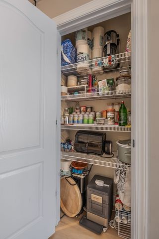 6952 Highway 70 S Apt 124, Nashville, TN 37221