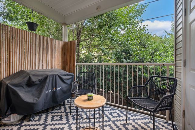 6952 Highway 70 S Apt 124, Nashville, TN 37221