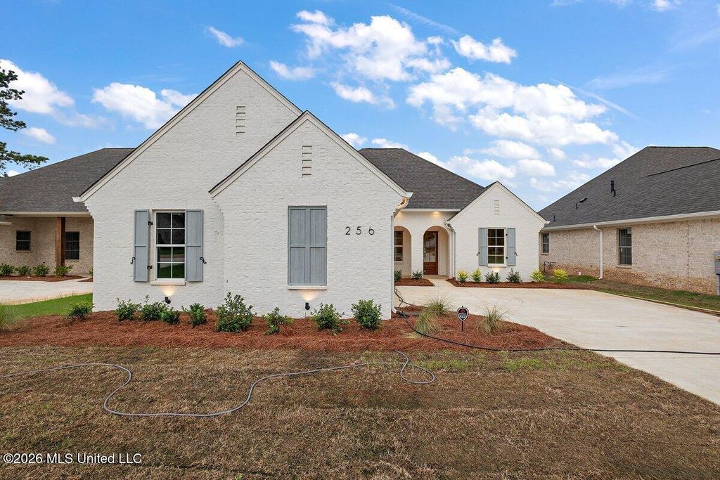 256 Caroline Boulevard, Madison, MS 39110