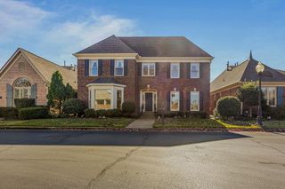 8009 FOX FERN RD, Germantown, TN 38138