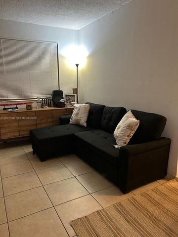 1100 NE 1st Ct 104, Hallandale Beach, FL 33009